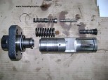 Komatsu pump from PC340, servo-cylinder and torque limiter
