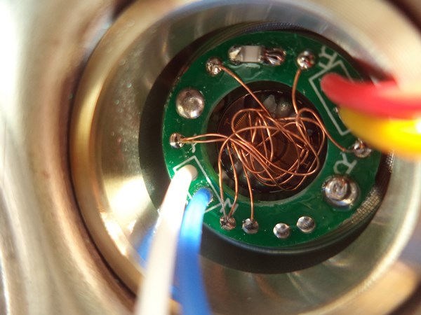 The heart of Ritherm 3305 pressure gauge - the bridge pressure cell of unknown origin