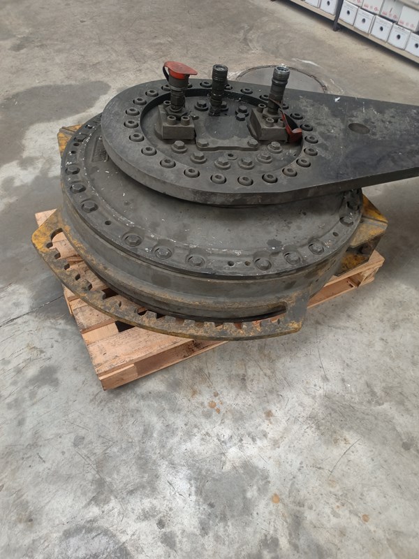 Hagglunds Viking radial-piston hydraulic motor series 84