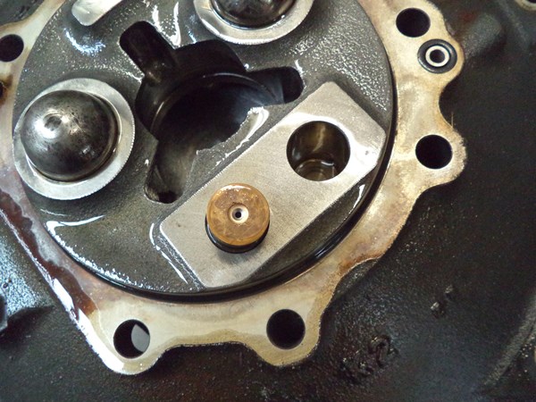 Komatsu LPD45+45 pump servo pistons