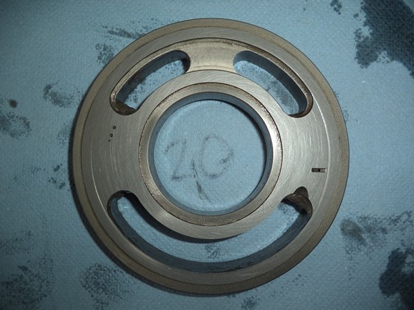 Valve plate after 20 lapping paste charging cycles