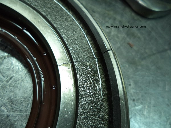 Rexroth A6VM355 Hydraulic Motor - Example of High Case Pressure Damage