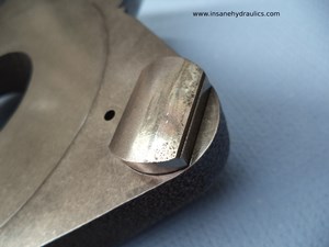 Swashplate cam wear