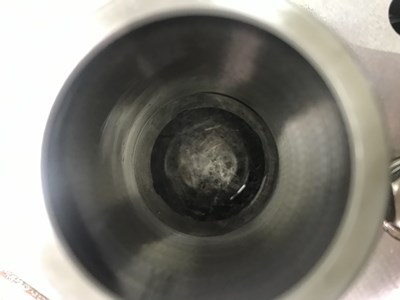 Servo-piston sleeve