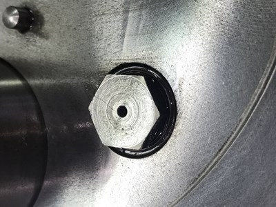 Presusre side air-bleed valve