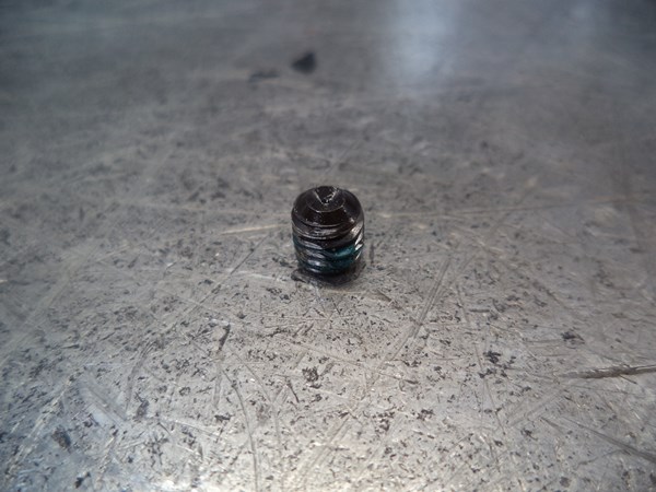 Grub screw plug from Parker PV180 swashplate