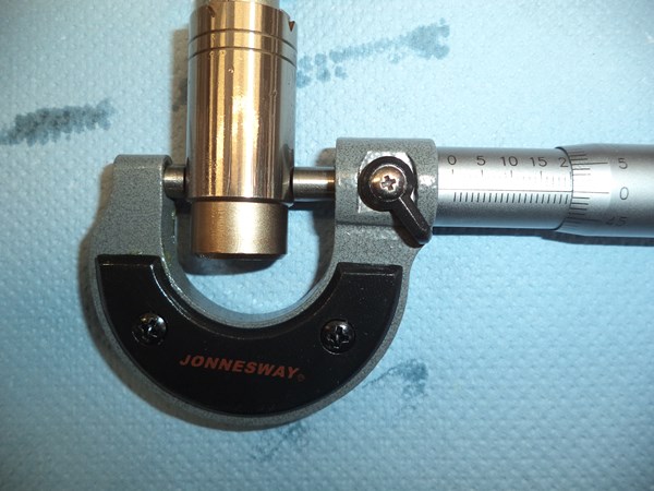 The Walvoil spool measures 20.00 in diameter