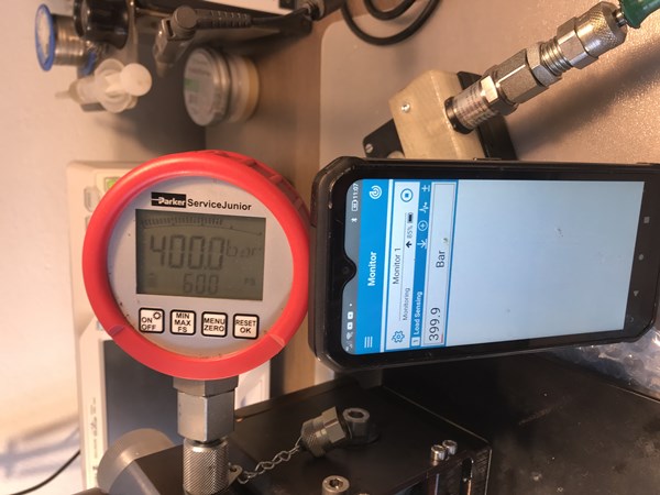 Wireless pressure gauge test