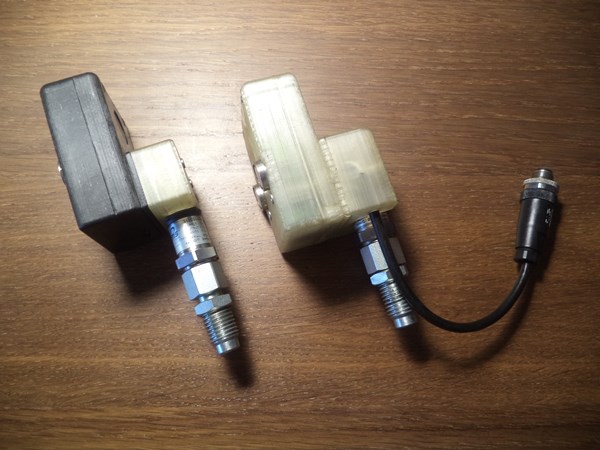 DIY Bluetooth pressure gauge made from an industrial pressure sensor